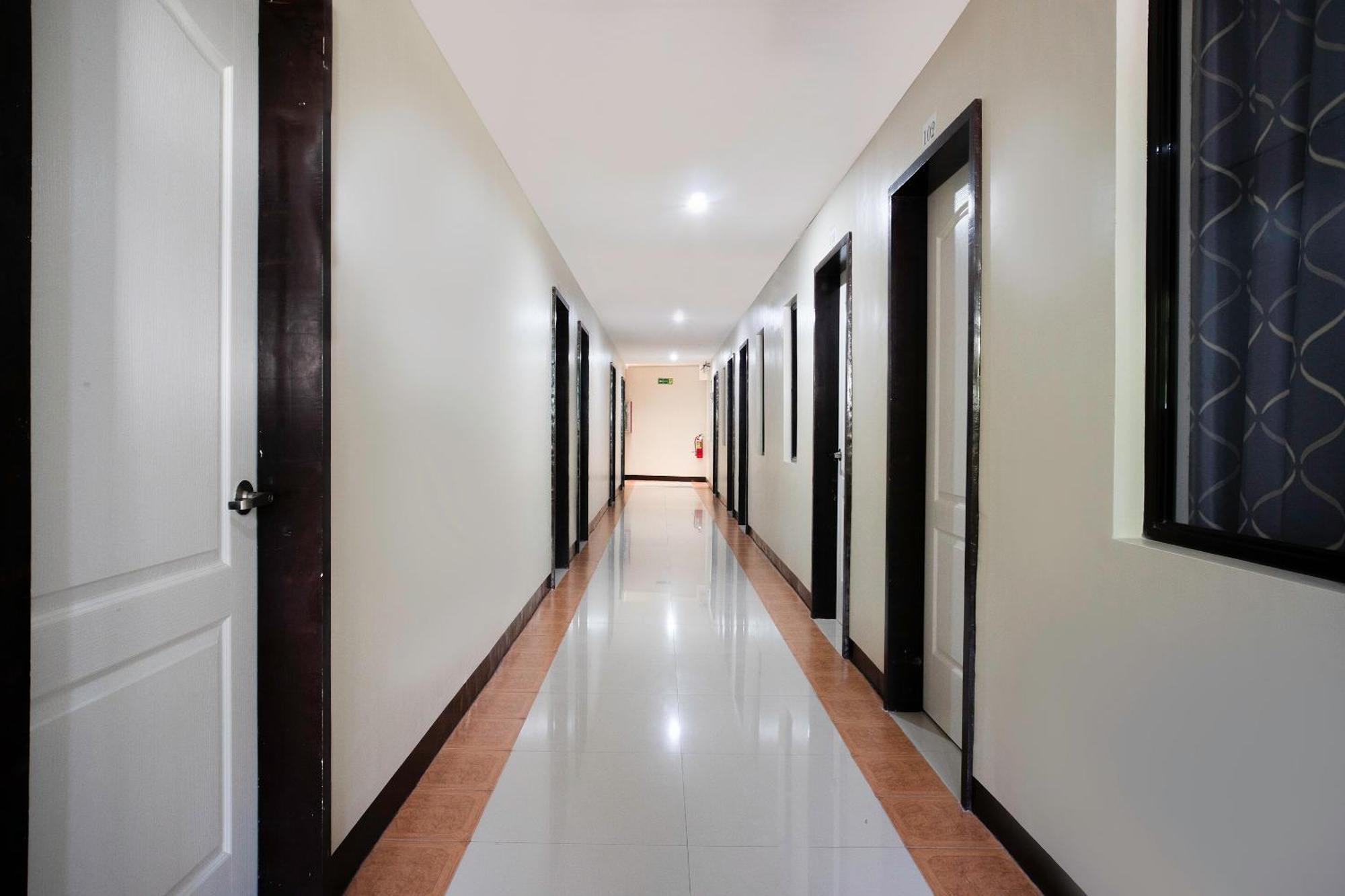 Super Oyo 604 Chateau Cinco Dormitel Davao Exterior photo