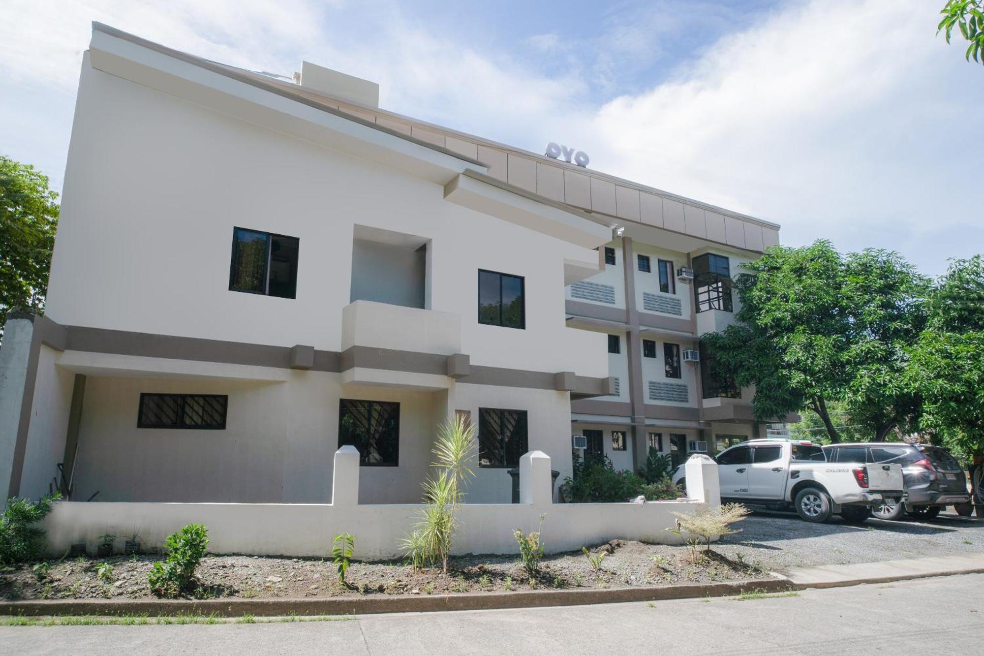 Super Oyo 604 Chateau Cinco Dormitel Davao Exterior photo